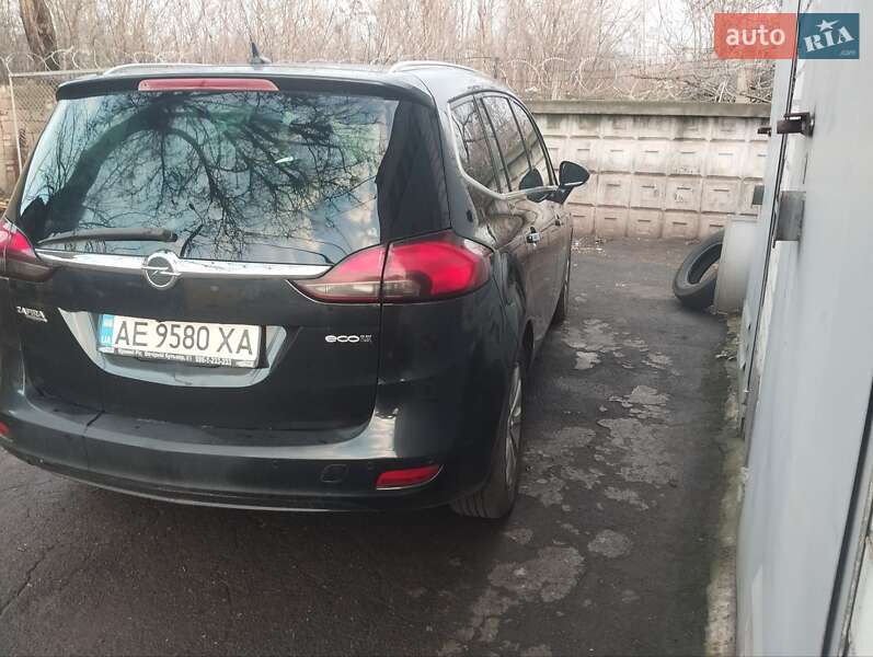 Мінівен Opel Zafira Tourer 2012 в Кривому Розі