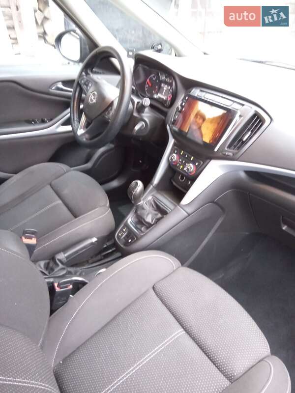 Мінівен Opel Zafira Tourer 2017 в Хмільнику
