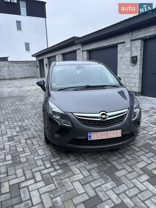 Минивэн Opel Zafira Tourer 2012 в Ровно