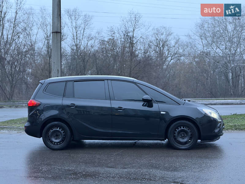 Мінівен Opel Zafira Tourer 2014 в Полтаві фото 3 Мінівен Opel Zafira Tourer 2014 в Полтаві