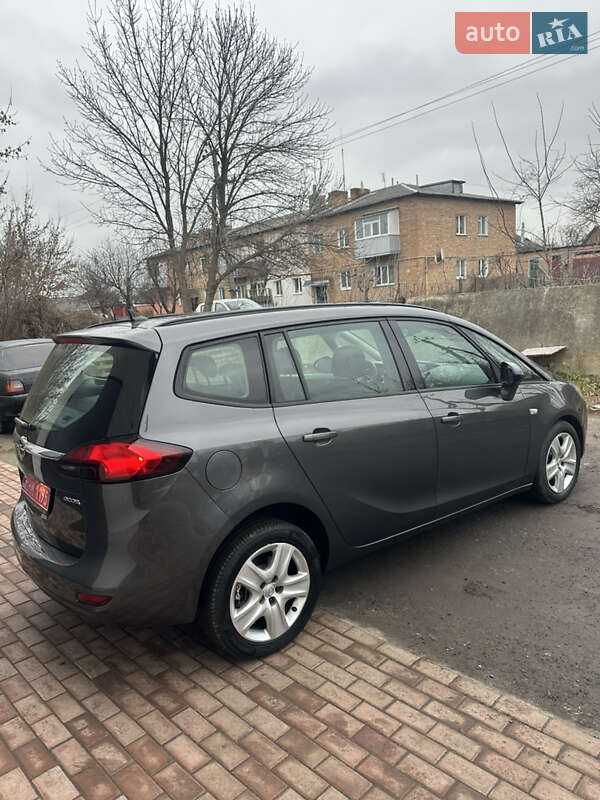 Мінівен Opel Zafira Tourer 2012 в Хоролі
