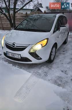 Минивэн Opel Zafira Tourer 2015 в Гребенке