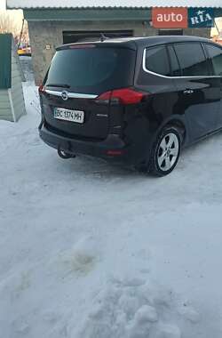 Минивэн Opel Zafira Tourer 2013 в Жовкве