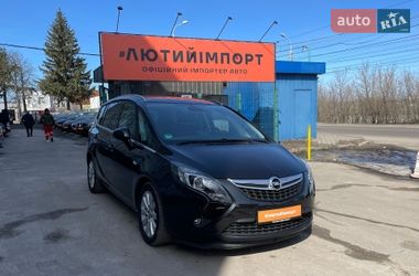 Opel Zafira Tourer 2016