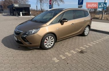 Минивэн Opel Zafira Tourer 2013 в Владимире
