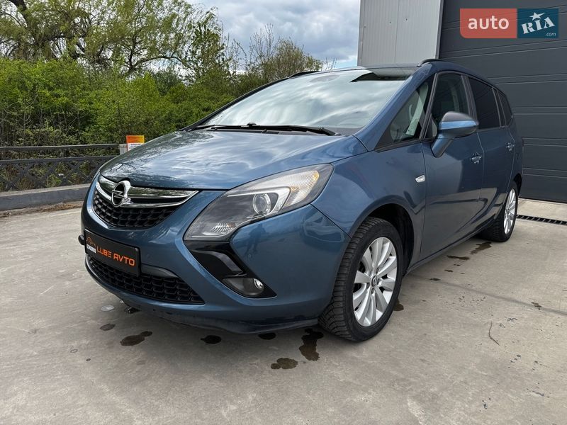 Opel Zafira Tourer 2013