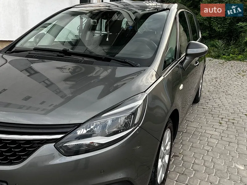 Opel Zafira Tourer