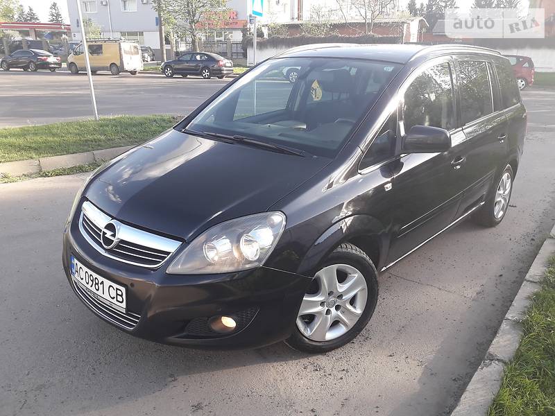 Другие легковые Opel Zafira 2011 в Луцке