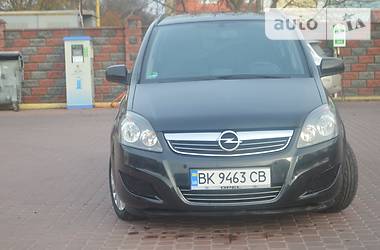 Минивэн Opel Zafira 2012 в Ровно