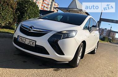 Минивэн Opel Zafira 2015 в Ивано-Франковске