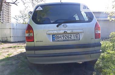 Минивэн Opel Zafira 2002 в Одессе