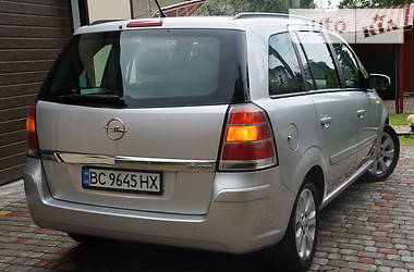 Минивэн Opel Zafira 2007 в Дрогобыче