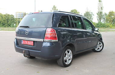 Универсал Opel Zafira 2006 в Сумах