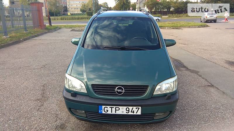 Минивэн Opel Zafira 2002 в Киеве