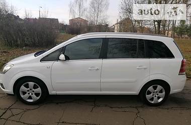 Минивэн Opel Zafira 2007 в Ровно