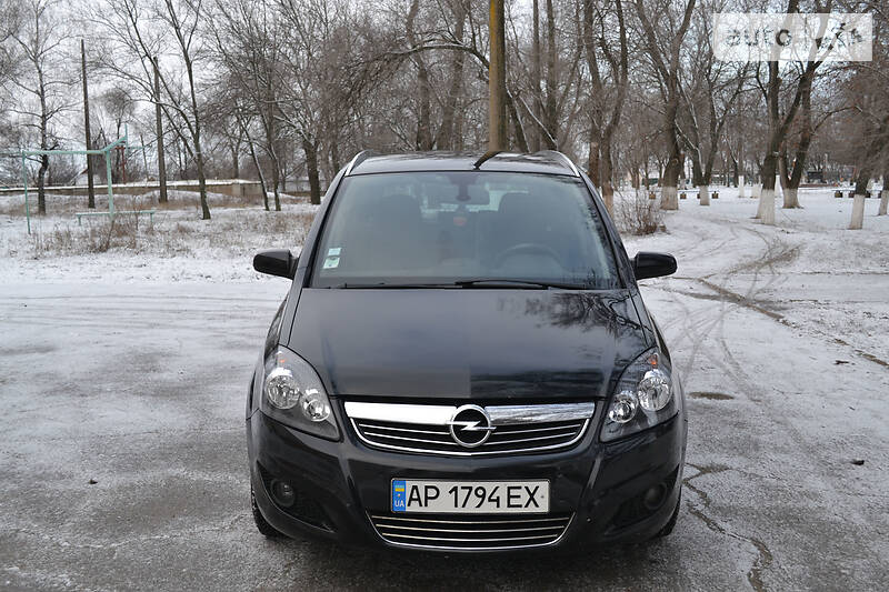 Минивэн Opel Zafira 2008 в Пологах