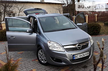 Минивэн Opel Zafira 2008 в Дрогобыче