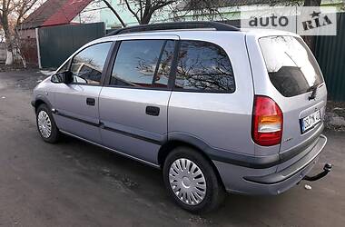 Универсал Opel Zafira 2003 в Полтаве