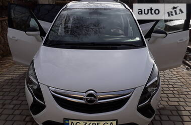 Універсал Opel Zafira 2013 в 
