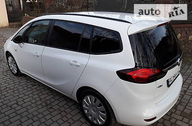 Універсал Opel Zafira 2013 в 