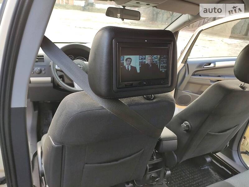 Мінівен Opel Zafira 2009 в Львові