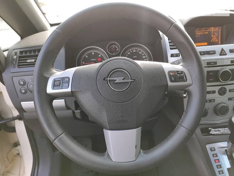 Мінівен Opel Zafira 2009 в Львові