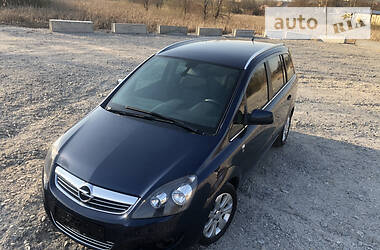 Минивэн Opel Zafira 2011 в Житомире