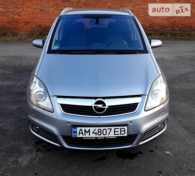 Мінівен Opel Zafira 2006 в Звягелі