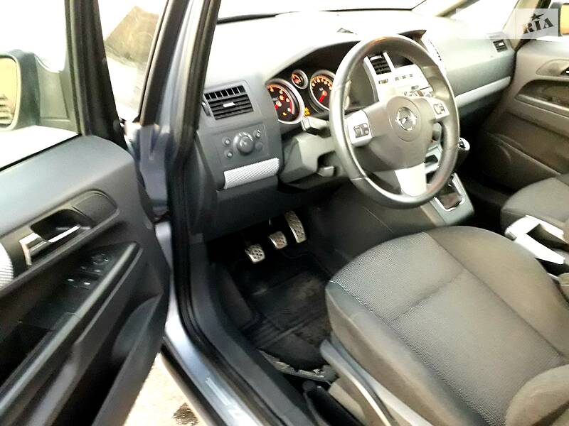 Мінівен Opel Zafira 2006 в Звягелі