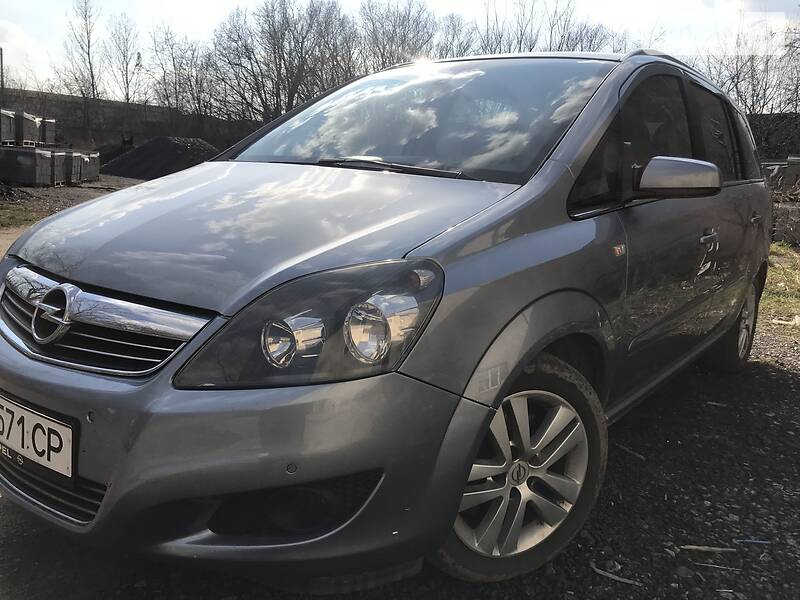 Мінівен Opel Zafira 2008 в Калуші