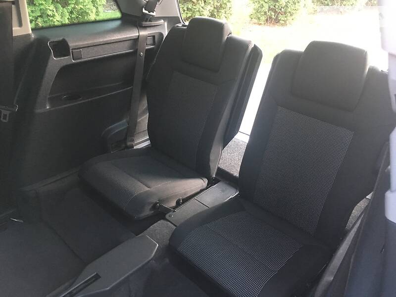 Минивэн Opel Zafira 2009 в Ровно