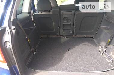 Універсал Opel Zafira 2010 в 