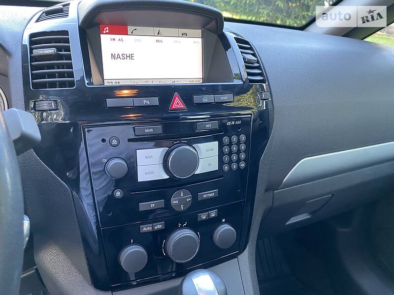 Мінівен Opel Zafira 2010 в Луцьку