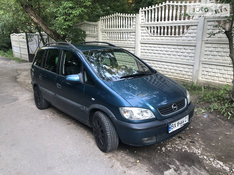 Минивэн Opel Zafira 2001 в Хмельницком