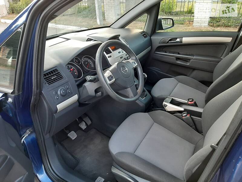 Мінівен Opel Zafira 2008 в Тернополі