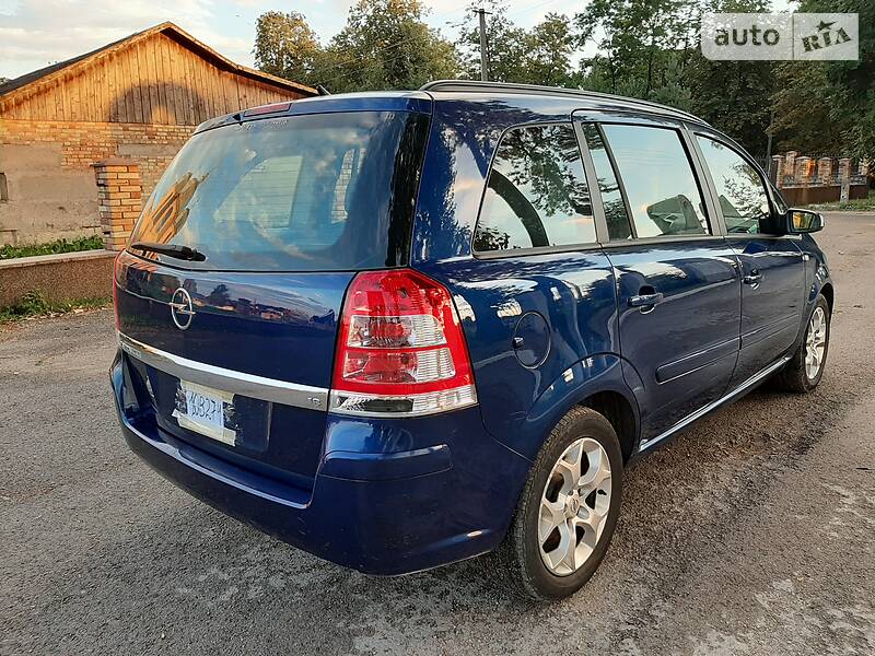 Мінівен Opel Zafira 2008 в Тернополі