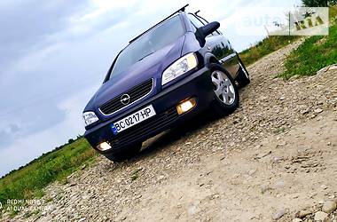 Внедорожник / Кроссовер Opel Zafira 1999 в Дрогобыче