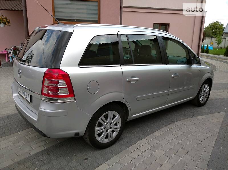 Універсал Opel Zafira 2010 в Стрию фото 10 Універсал Opel Zafira 2010 в Стрию