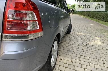 Мінівен Opel Zafira 2009 в Луцьку