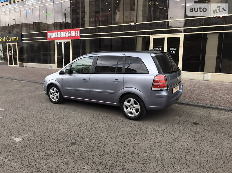 Мінівен Opel Zafira 2008 в Рівному