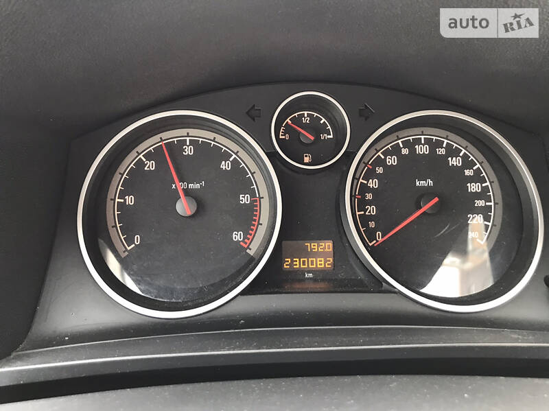 Мінівен Opel Zafira 2008 в Рівному