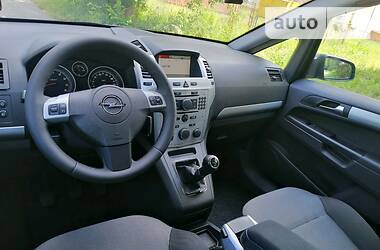 Минивэн Opel Zafira 2009 в Луцке