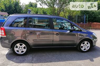 Минивэн Opel Zafira 2009 в Луцке