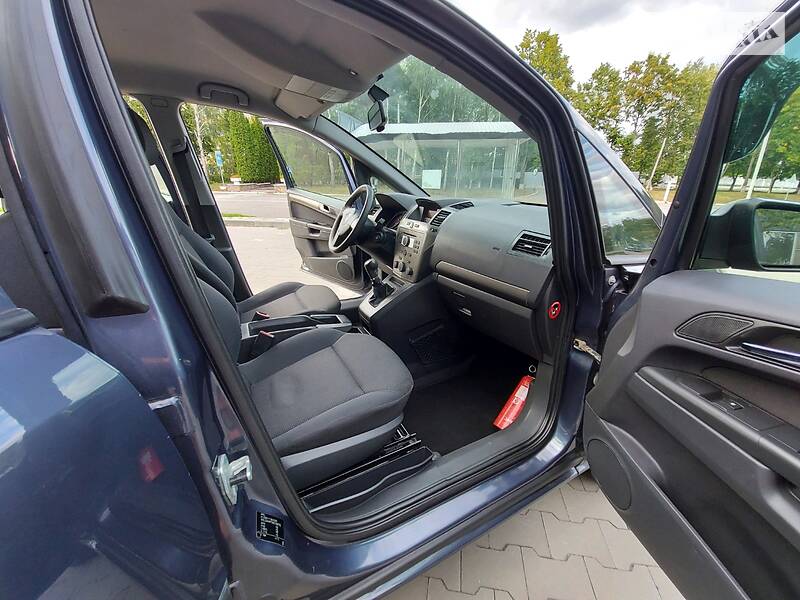 Мінівен Opel Zafira 2007 в Білій Церкві