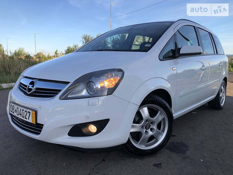 Мінівен Opel Zafira 2009 в Дрогобичі