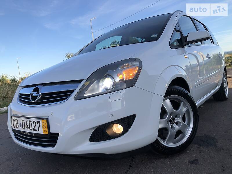 Мінівен Opel Zafira 2009 в Дрогобичі