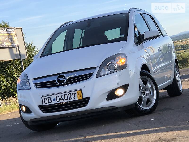 Мінівен Opel Zafira 2009 в Дрогобичі
