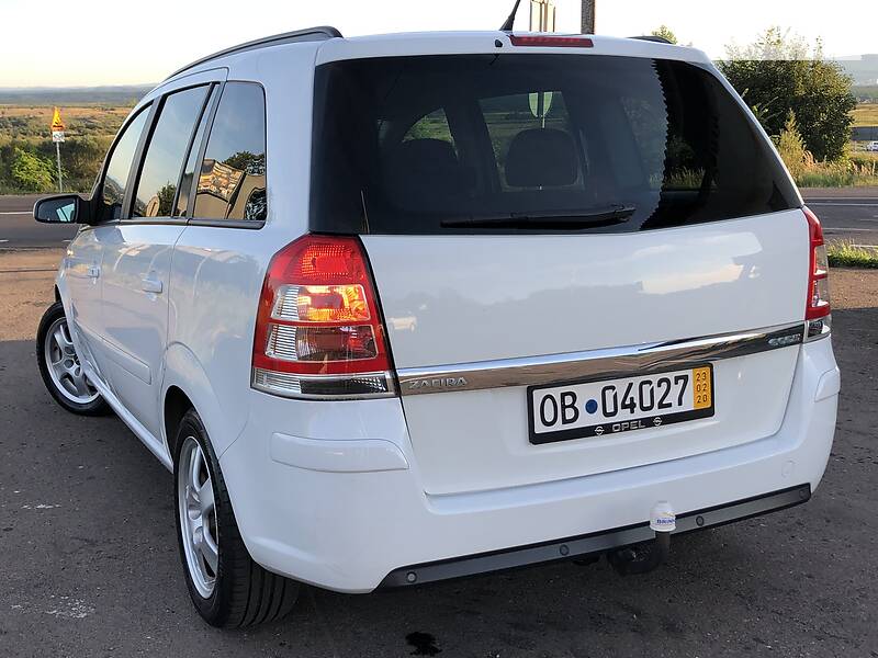 Мінівен Opel Zafira 2009 в Дрогобичі