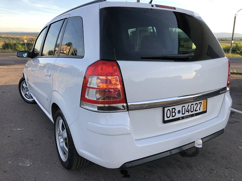 Мінівен Opel Zafira 2009 в Дрогобичі