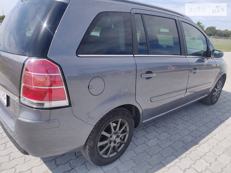 Мінівен Opel Zafira 2006 в Львові